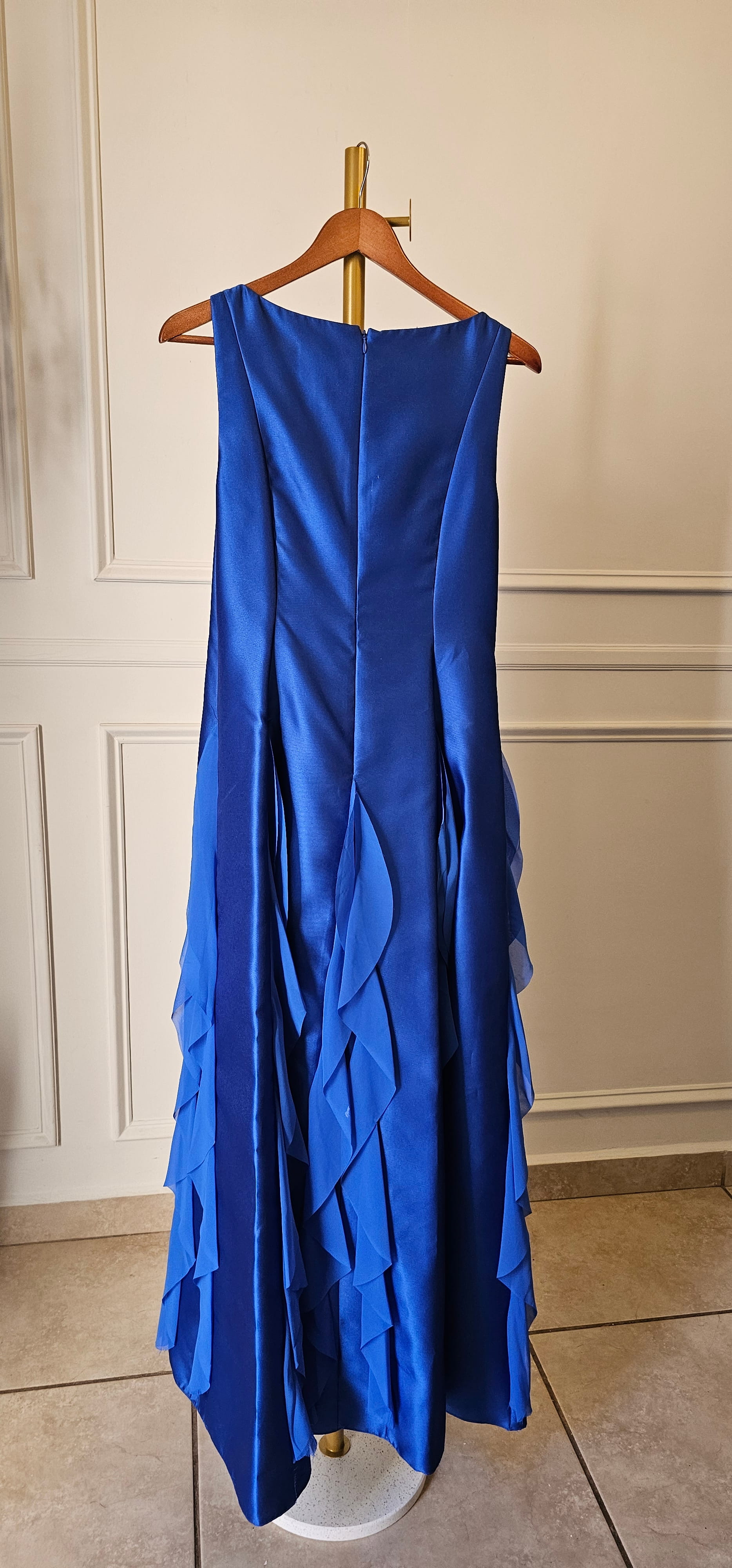 Adrianna Papell Yves Blue Mikado Chiffon Sleeveless Gown — foto 7